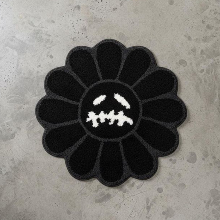Flor Murakami - Blackout Stitch